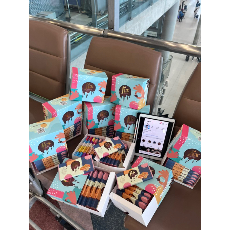 *พร้อมส่งเลยค่า* อ่านรายละเอียดก่อนซื้อ* ช็อกโกแลตดูไบ fix dessert chocolatier ช็อคโกแลตดูไบ ช็อกดูไบ ช็อกโกแลตนำเข้า
