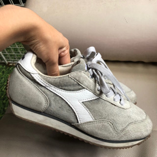 รองเท้าผ้าใบDiadora(37)มือ2