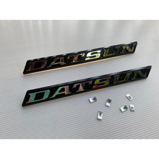 โลโก้ข้างแก้ม ตราข้าง ตัวหนังสือ Datsun 521 620 (US SPEC) FENDER EMBLEM SIDE BADGE Replacement Part NEW SET