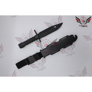 มีด Dummy M9 (M9 Bayonet)  ● คุณสบัติ : 1. มีดสำหรับฝึกซ้อม (วัสดุเป็นพลาสติก) 2. มาพร้อมซองแบบพลาสติกแข็ง 3. มีดสามารถต