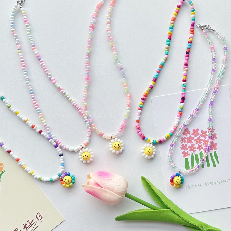 ꒰พร้อมส่ง꒱ Smile Bead Necklace  สร้อยคอลูกปัด สร้อยลูกปัดพาสเทลใส่ไปทะเล Handmade จี้เดซี่ยิ้ม มีแบบเยอะมาก