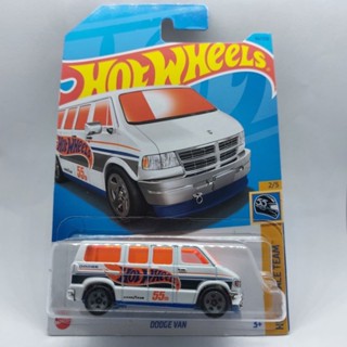 รถเหล็ก Hotwheels DODGE VAN (ib45)