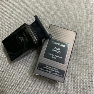 🚚พร้อมส่ง Tom Ford Oud Wood Eau de Parfum 7.5ml. ของแท้ กล่องซีล