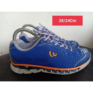 Size 38  ยาว 24 Cm  รองเท้ามือสอง  ผู้หญิง เท้าเล็ก   แฟชั่น ลำลอง ทำงาน