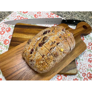 Sourdough Cranberry Orange Walnut Bread ขนมปัง ซาวโดว์ อบใหม่ๆ ทุกออเดอร์