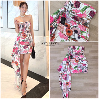 Code : M9 Stylista Dress ชุดเดรสสั้นเกาะอกลายดอกแต่งชายระบายข้าง สำหรับผู้หญิง ไซส์ Xs-M