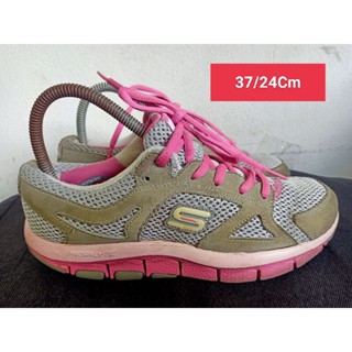 Skechers Size 37 ยาว 24 Cm  รองเท้ามือสอง  ผู้หญิง เท้าเล็ก   แฟชั่น ลำลอง ทำงาน