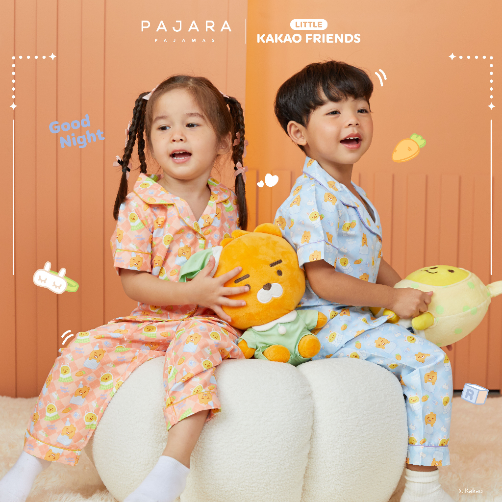 ชุดนอนเด็ก Pajara Pajamas KF-0011-3 ลาย 𝗟𝗜𝗧𝗧𝗟𝗘 𝗞𝗔𝗞𝗔𝗢 𝗙𝗥𝗜𝗘𝗡𝗗𝗦 : Good Night 2( Little Ryan & Little Muzi ) แบรนด์ PAJARA