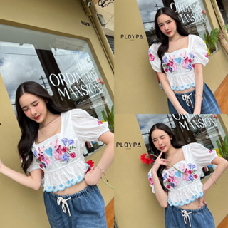 🪸Anemone Top🪸 เสื้อเกาหลีคอเหลี่ยม แขนตุ๊กตา เอวสม๊อตจั้มระบาย งานปักกระต่ายหัวใจ