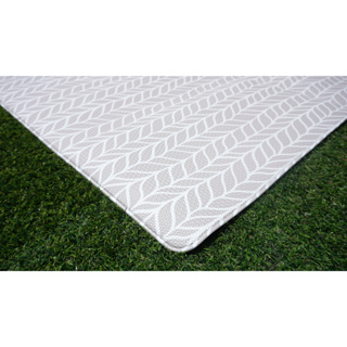 Nola Pet Play Mat แผ่นปูรองกันลื่น แผ่นรองวิ่ง แผ่นยาง PVC สำหรับสัตว์เลี้ยงและเด็ก (รุ่น Vine)