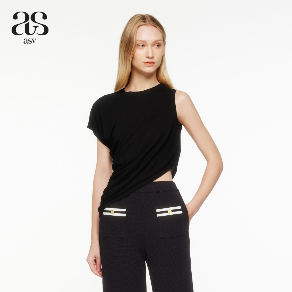 [asv aw23] Riley Asymmetric Draped Top เสื้อผู้หญิง คอกลม แขนสั้น ทรงเฉลียง แต่งถ่วงด้านข้าง