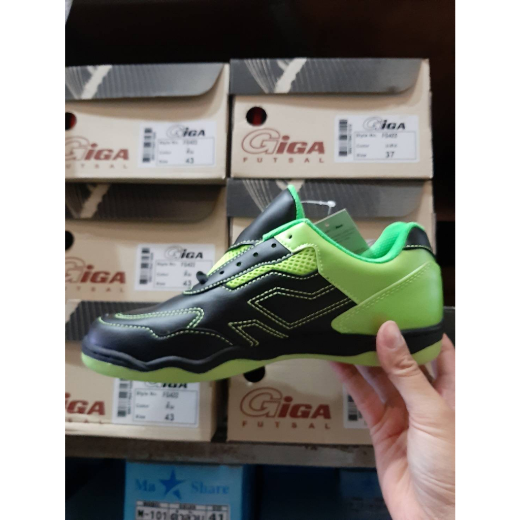 รองเท้าหนังฟุตซอลGigaรุ่นFG422สีดำเขียวส่งพร้อมกล่องsize33-43รองเท้าฟุตซอล