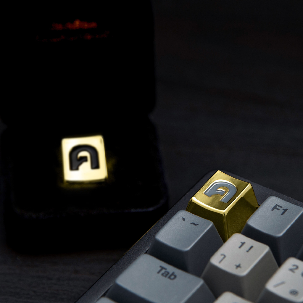 Loga Metallic K Keycap คีย์แคปโลหะ ตัวอักษร ค