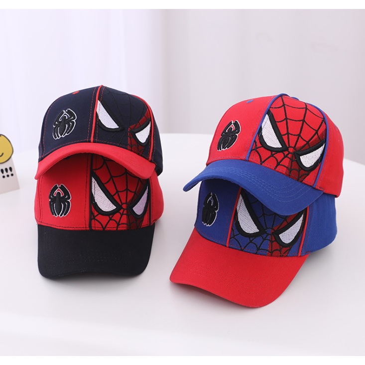 หมวกเด็ก ทรงเบสบอล ลายด้านหน้า ครึ่งโลโก้ ครึ่งหน้า spiderman สวยมากๆ