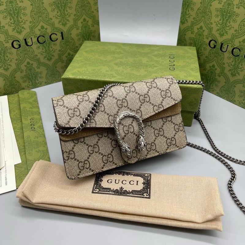 กระเป๋าสะพายผู้หญิง ตรงปก % New กระเป๋า ขนาด 16.5 cm. งานเกรด : Ori งานดีงานสวยสุด