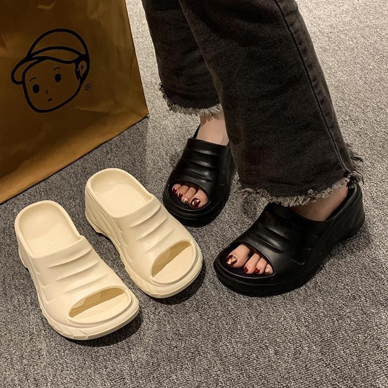 พร้อมส่งจากกทม. รองเท้าส้นตึก เจนนี่ 3.5 นิ้ว งาน นิ่ม EVA สวยมาก โดนน้ำได้