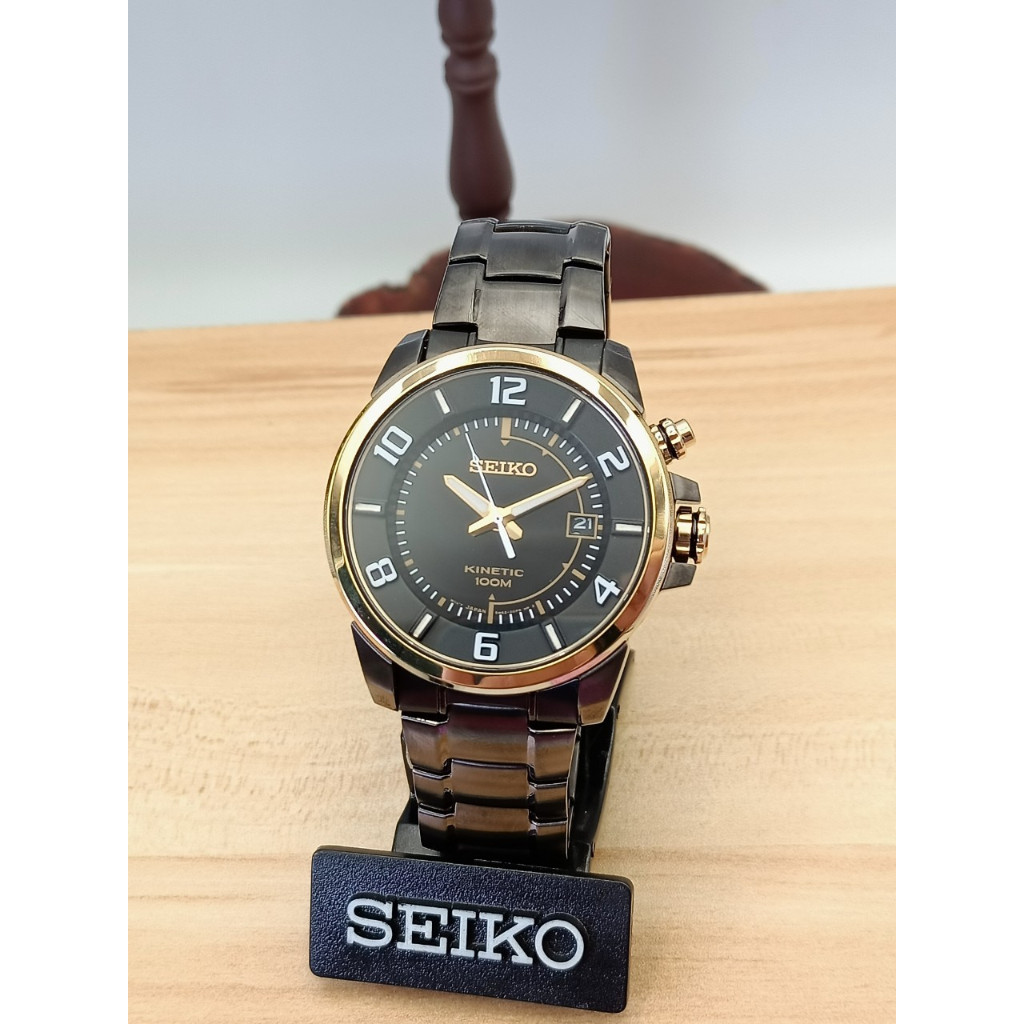 นาฬิกาข้อมือผู้ชาย SEIKO Kinetic  รุ่น SKA556P1  สแตนเลสรมดำ ชาร์จพลังงานได้จากการเคลื่อนไหว การันตีของแท้