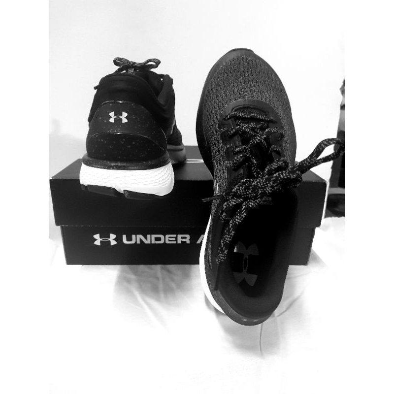 รองเท้าUnder Armour #รองเท้าใส่ออกกำลังกาย#รองเท้ามือ 2