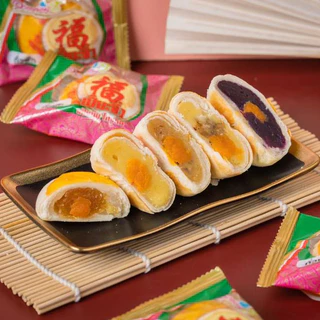เปี๊ยะปุ๊บปั๊บ อร่อยซอย 8 คละไส้ 1 ห่อ มี 4 ชิ้น ขนมเปี๊ยะปุ๊บปั๊บ ขนมเปี๊ยะอร่อยซอย 8