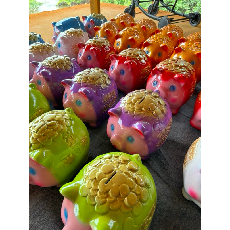 กระปุกออมสินหมูสี  ไซต์XL แตงเสียหายเปลี่ยนใหม่ให้ฟรี