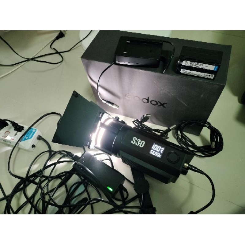 Godox S30 ครบชุดใช้ไฟ ACหรือ DCก็ได้