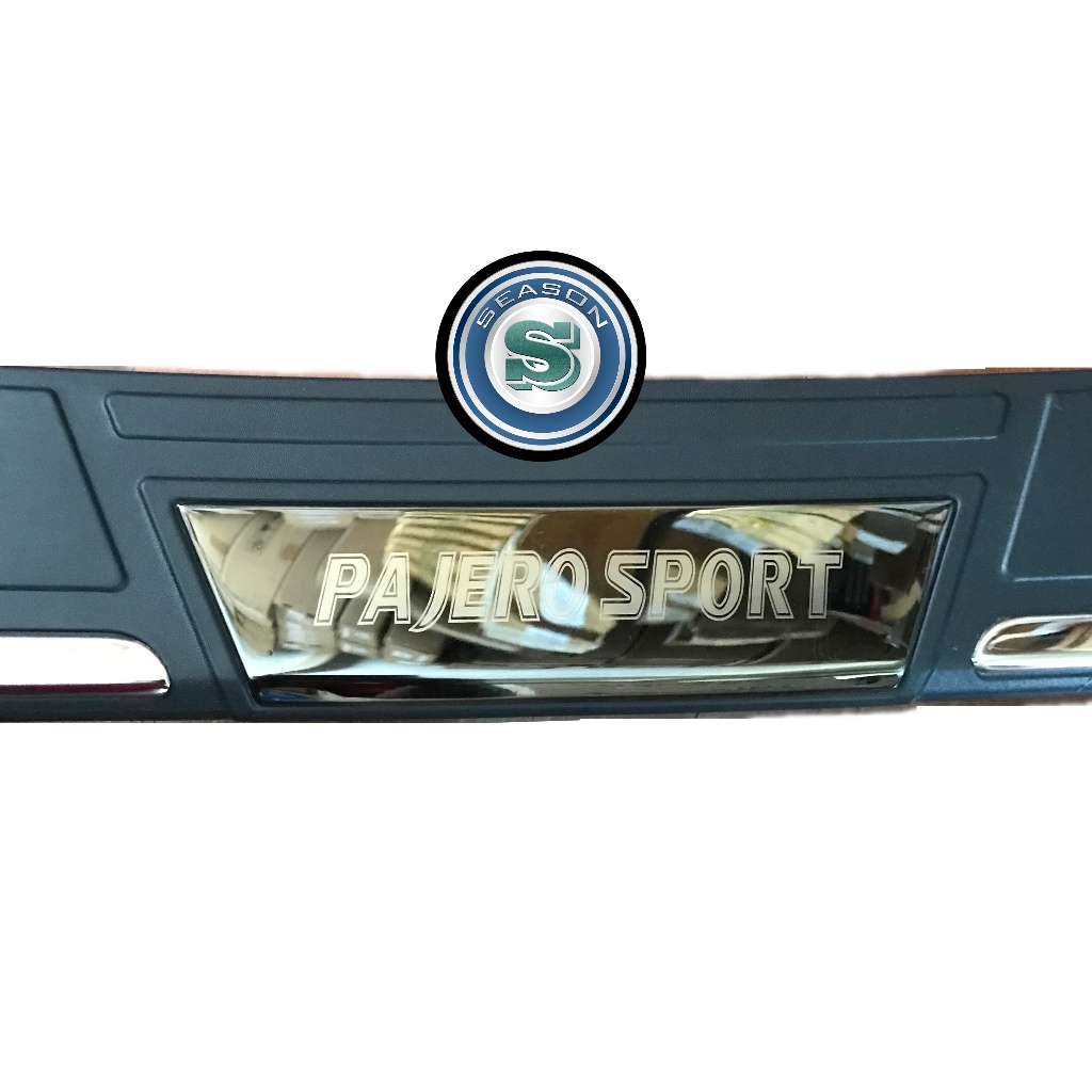 กันรอยท้าย MITSUBISHI PAJERO 2020 ชุบ+ดำ (H) สครัปเพลสท้าย  มิตซูบิชิ ปาเจโร 2020-2023