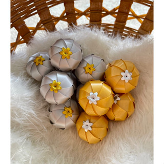 เหรียญโปรยทาน ลูกจันทร์ เงิน ทอง แพ๊ค 50 ชิ้น พร้อมส่ง