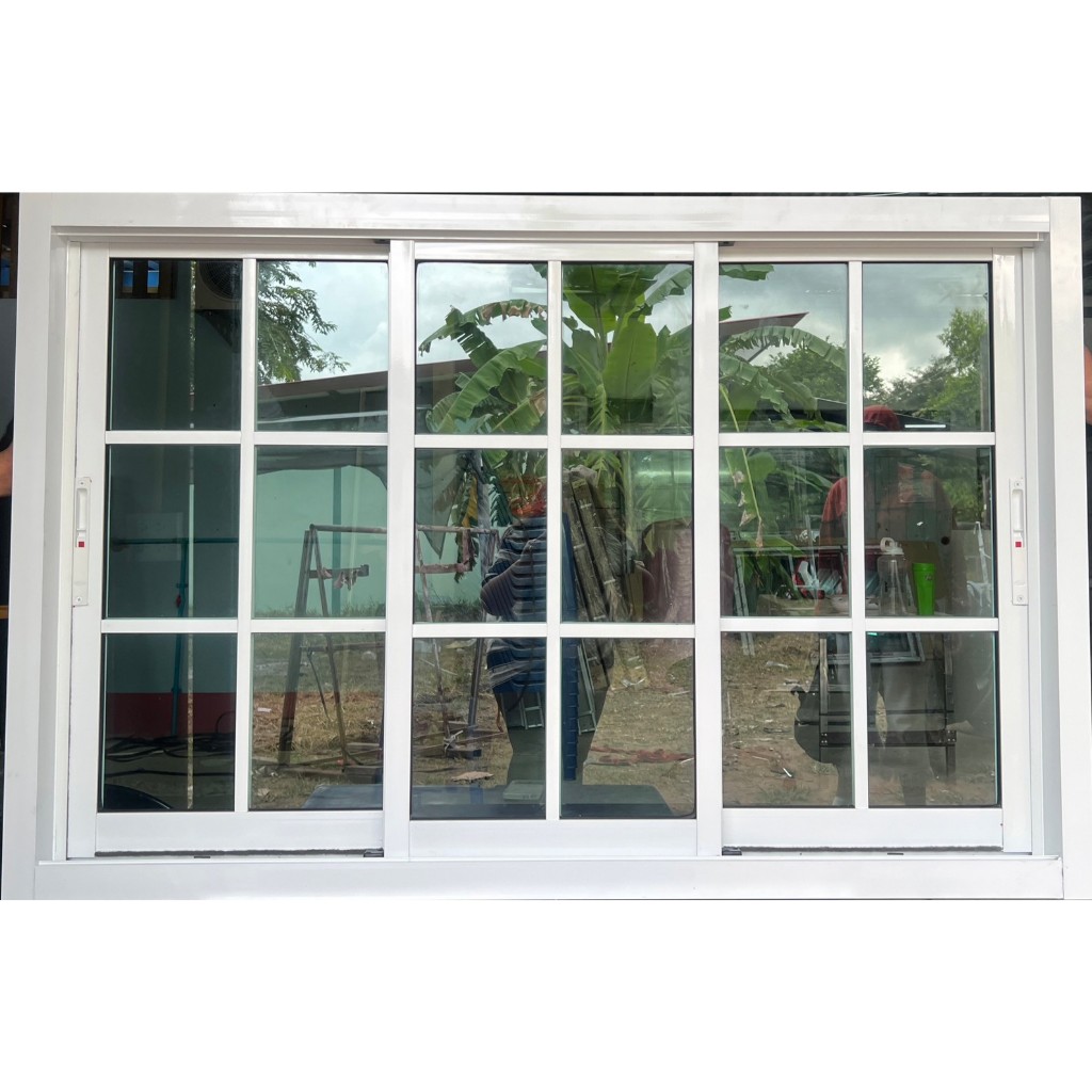 หน้าต่างบานเลื่อน3ช่องขนาด150x98.5(ลายตารางลูกฟัก3ช่อง)