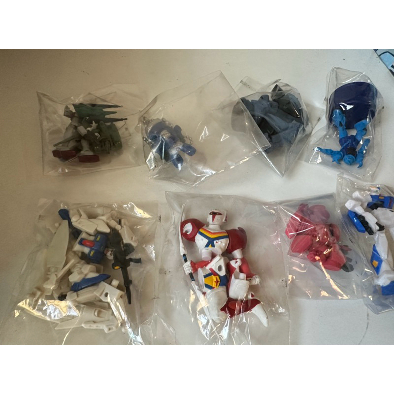 ของเล่นไข่ กาชาปอง ของเล่นญี่ปุ่น หุ่นยนต์ กันดั้ม และอื่นๆ
