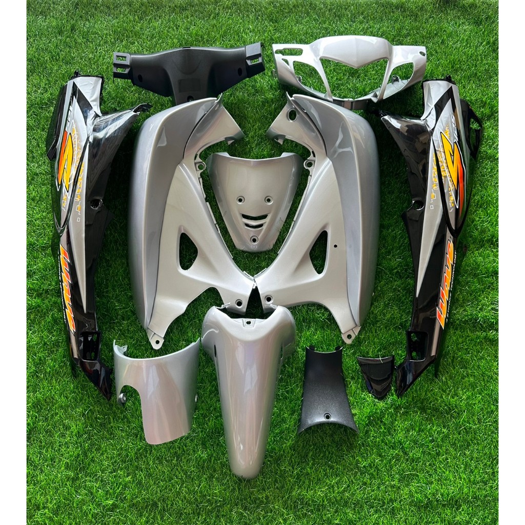 แถมน็อตทั้งชุด  ชุดสีเวฟ125R 125S เเฟริ่งเวฟ125s เฟรมเวฟ125s 125r เฟรมwave ชุดสีwave สี บรอนซ์ท้ายดำ