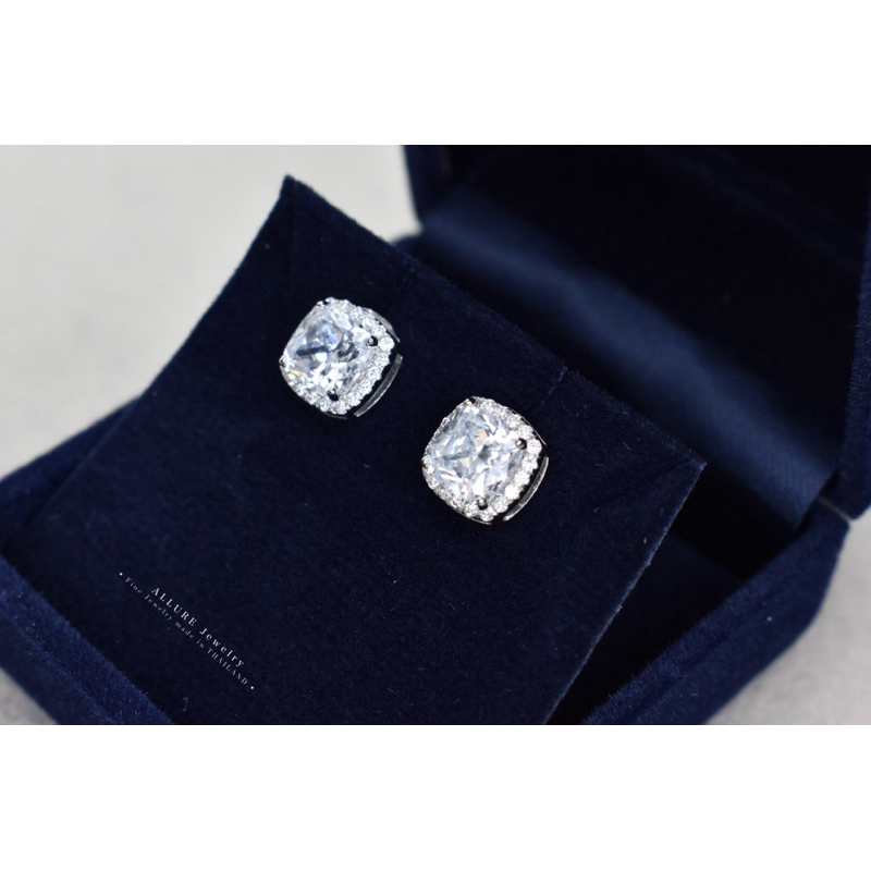 ต่างหูเงินแท้ 925 ชุบเคลือบทองคำขาว ประดับเพชร CZ Swissdiamond [ 𝐂𝐡𝐚𝐫𝐥𝐨𝐭𝐭𝐞 -𝐀𝐥𝐥𝐮𝐫𝐞 𝐉𝐞𝐰𝐞𝐥𝐫𝐲 ] - รูปที่ 4