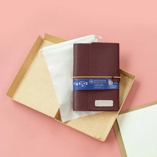 สลักชื่อฟรีแจ้งในแชท! HILMYNA Twelve Notebook BL2 (NIGHT)สมุดปกหนังเปลี่ยนกระดาษได้ A5 สายรัดยางยืด