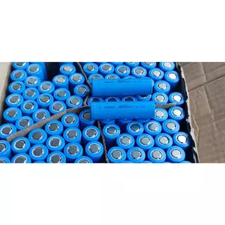 ถ่านชาร์จ 18650 แท้จากโรงงาน มีมาตรฐาน ความจุ 1200mAh ถึง 3400mAh ความจุเต็ม 3.7V MAX 4.2V (18650)