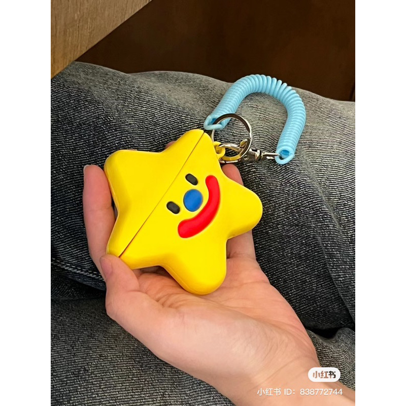 Tomato sauce 🥫 airpod case star&apple preorder