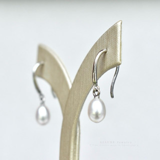 ต่างหูมุกแท้ ตัวเรือนฮุกเงินแท้ 925 ชุบเคลือบทองคำขาว [ 𝐃𝐞𝐦𝐢…