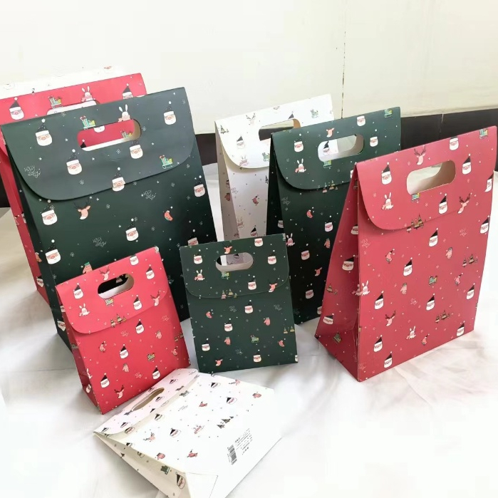 🌷พร้อมส่ง🌷ถุงกระดาษลายคริสต์มาส มีฝาปิดพับ ถุงใส่ของขวัญ ที่ระลึก(S/M/L)