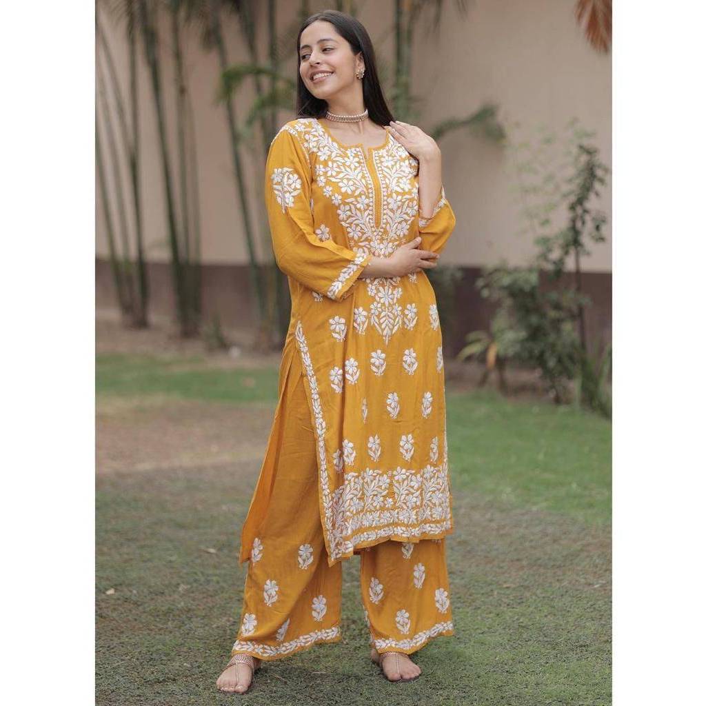 ชุดอินเดีย:Premium Reyon cotton Top with beautiful chikankari work on yoke & Reyon pent   Top length:- 44” Bottom length