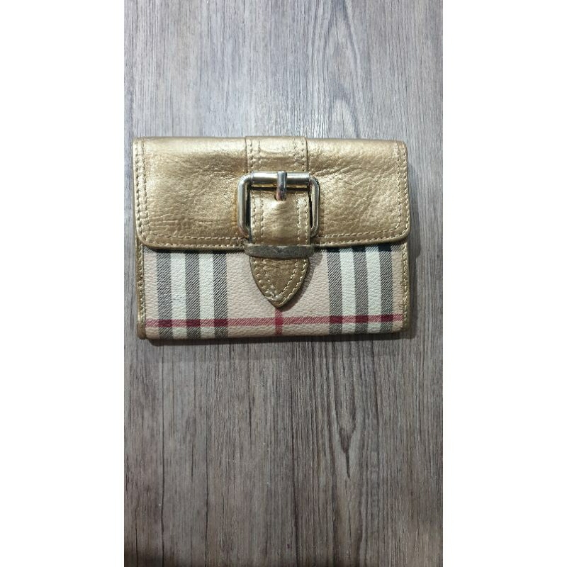 Burberry กระเป๋าตังใบกลาง มือสองส่งฟรี