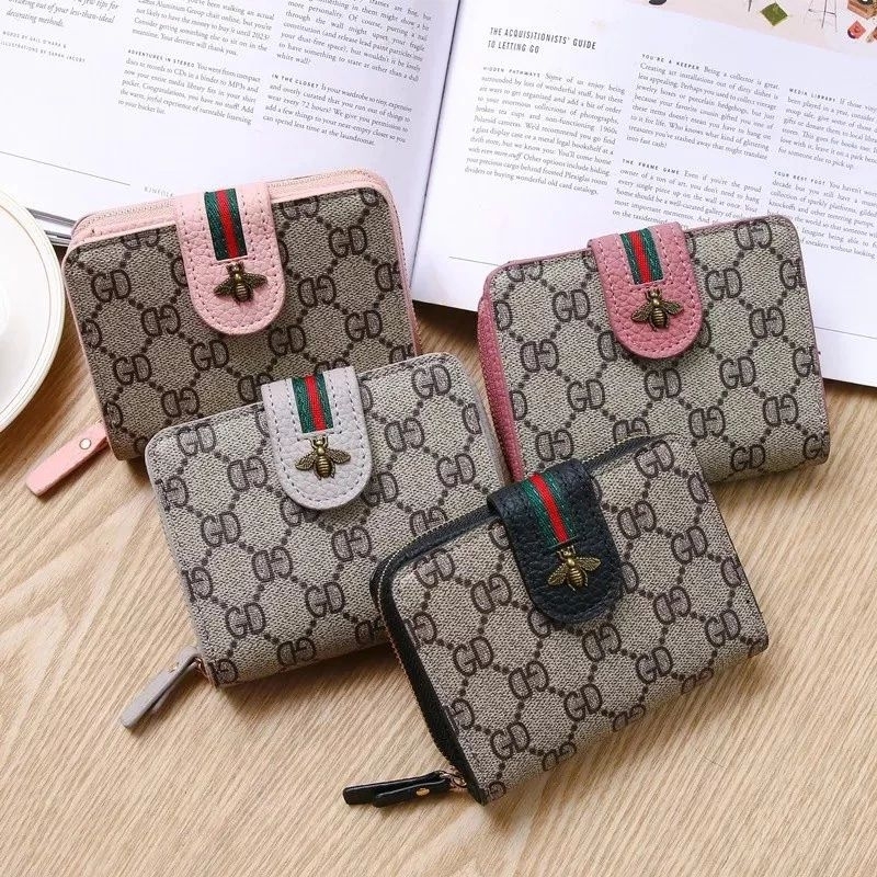 1 แถม1 กระเป๋าสตางค์