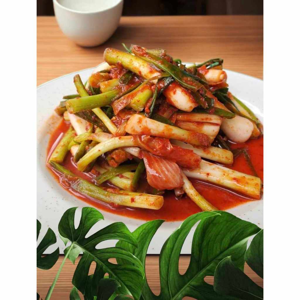 กิมจิต้นหอมโฮมเมดกิมจิทำสดใหม่ทุกวันรสชาตเข้มข้นเผ็ดกลางใช้พริกเกาหลีอย่างดีทำสดใหม่ทุกวันเลือกผักสดๆใหม่เกรอดA
