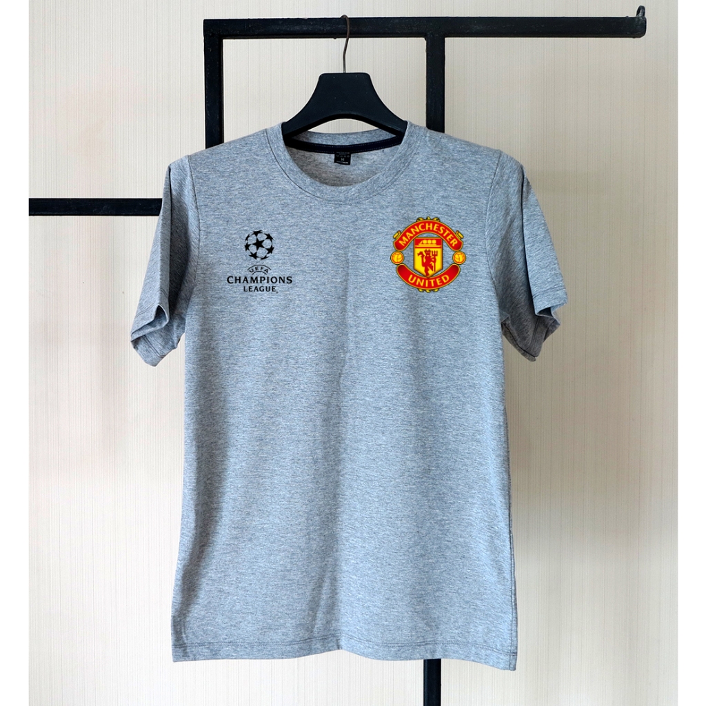 เสื้อยืด แขนสั้น สไตล์ Unisex แนวกีฬา(สกรีนลายแมนยู ยูฟ้า) เนื้อผ้าคอทต้อนแท้ ใส่นุ่มสบายไม่ร้อน คอกลม แขนสั้น
