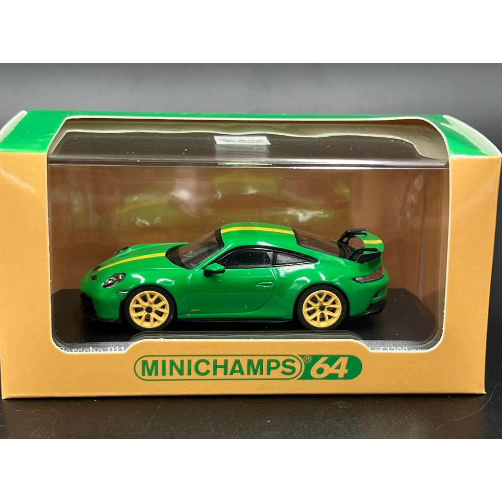 Minichamps64 Porsche 911 (992) GT3 Python Green