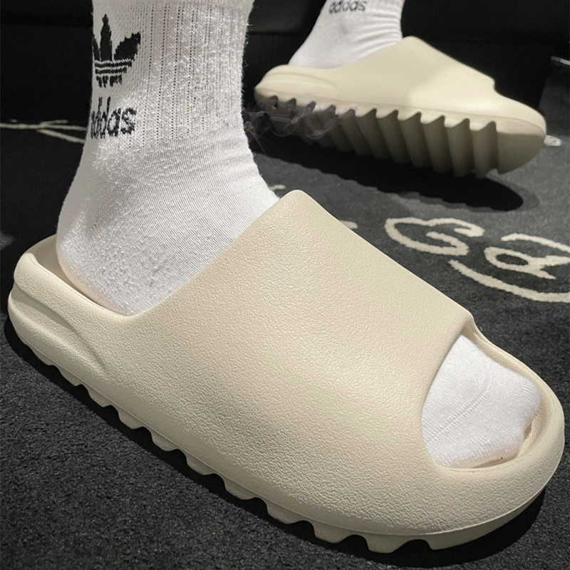 QKshop   New 🔥แตะแฟชั่น นลำลอง พื้นหนา นิ่ม น้ำหนักเบา ใส่สบาย รองเท้าแตะดีไซน์น่ารักๆ สีทูโทน หวานละมุนม๊ากก 🎉