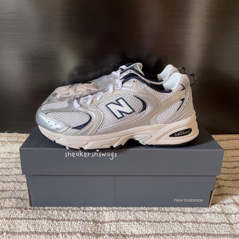 อ่านก่อนสั่งค่ะ 😊 พร้อมส่ง & พรี ✈️ รองเท้า New Balance 530 (MR530KA)