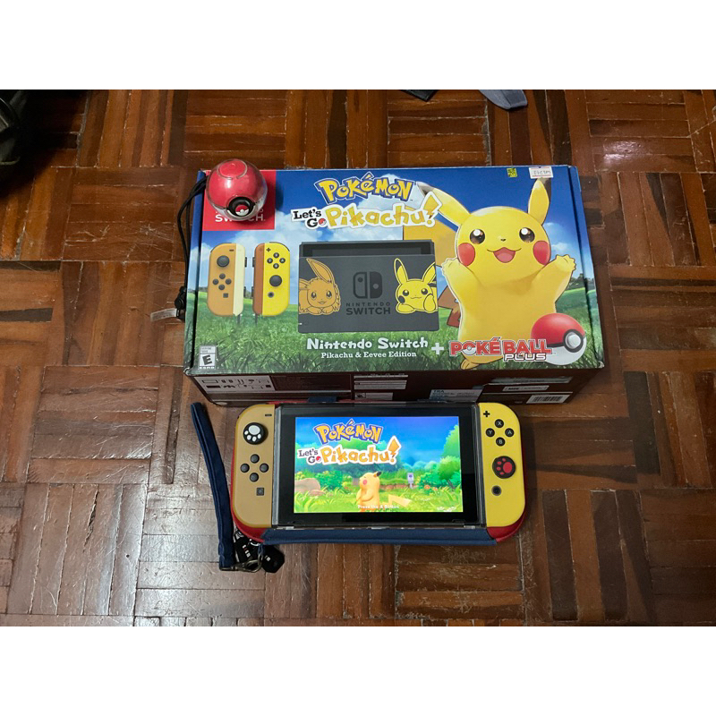 Nintendo Switch Pokemon Let's Go Pikachu! Limited Edition Bundle + MONSTER BALL PLUS [LIMITED EDITION] Gameplay
