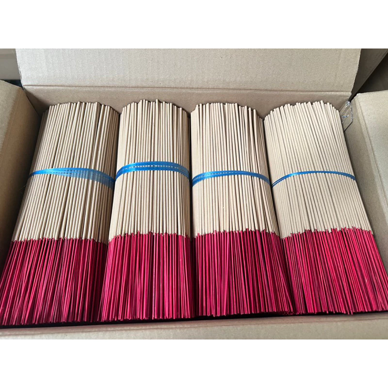 ธูปไหว้พระเกรดA(ผงธูปไม่ร้อนมือฉขนาด28 เซ็นติเมตร หนัก 10 กิโลกรัม(8200-8400ก้าน)