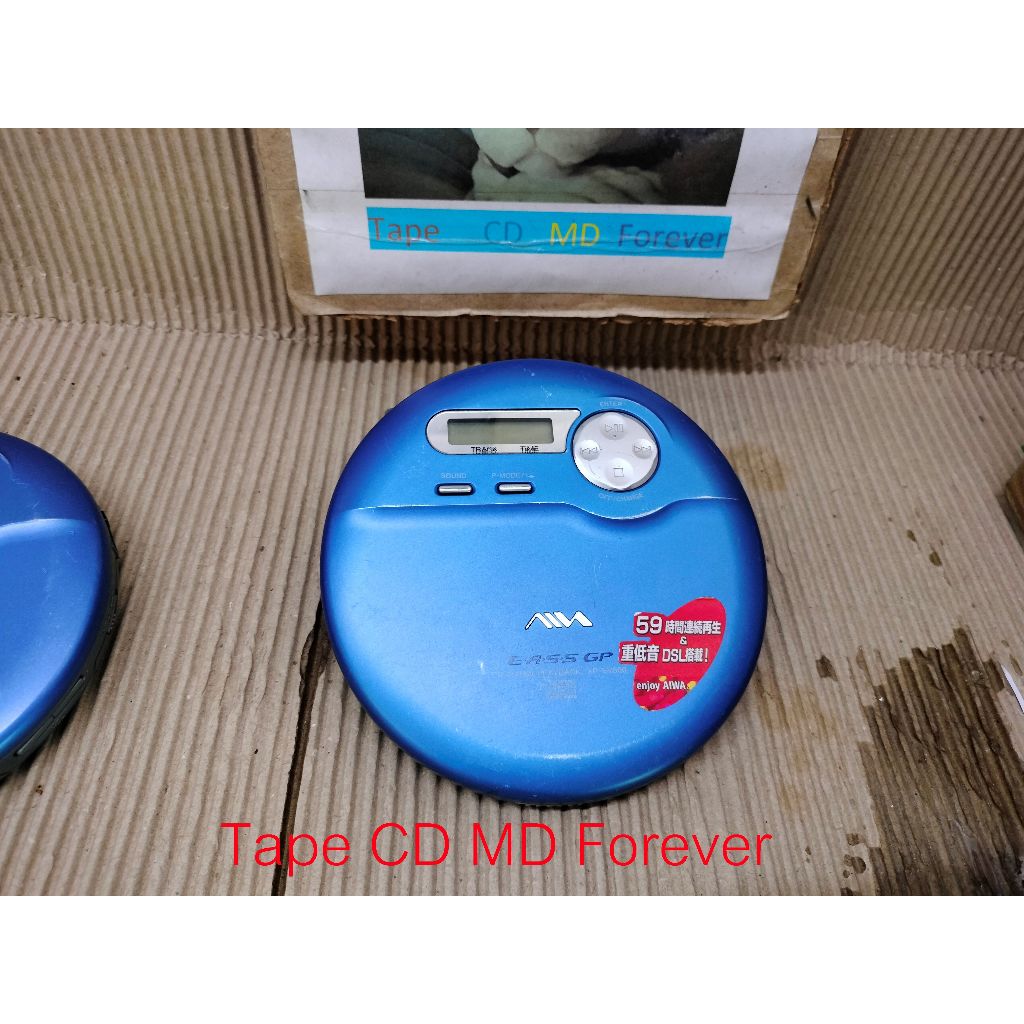 เครื่องเล่น CD AIWA XP V500