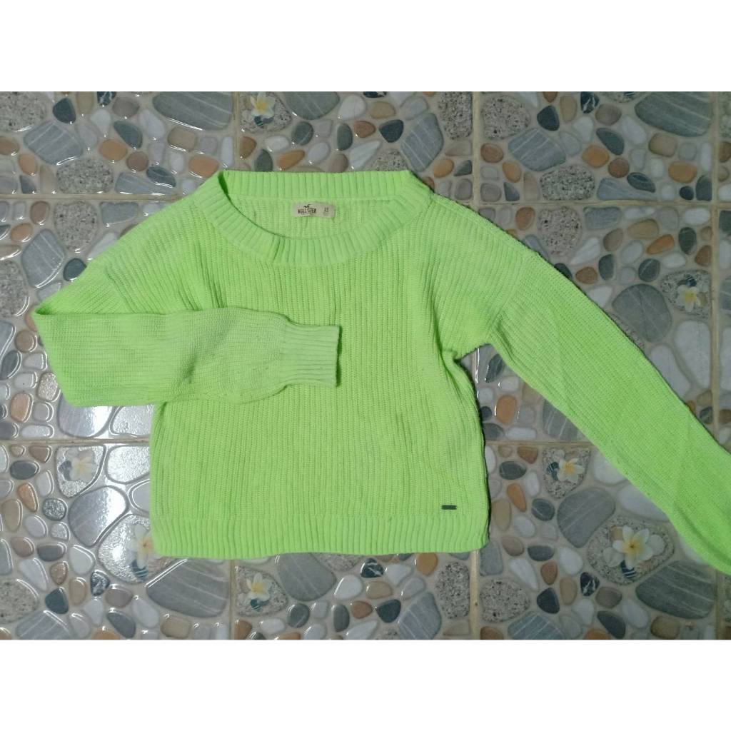 🍒 Aถ352(ถฟบนกบลตซ )#เสื้อกันหนาวทรงครอปสีเขียวมะนาวงานป้าย hoLLister  งานถักไหมพรมเส้นใหญ่ไหมนิ่มยืด