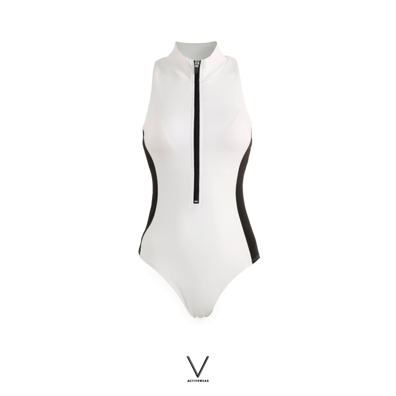 SS2024 WHITE SWIMMING SUIT WITH BLACK SIDE STRIPE ชุดว่ายน้ำสีขาวแถบข้างสีดำ ใส่ว่ายน้ำ มีฟองน้ำในตัวผ้าหนา กัน UV UPF 5