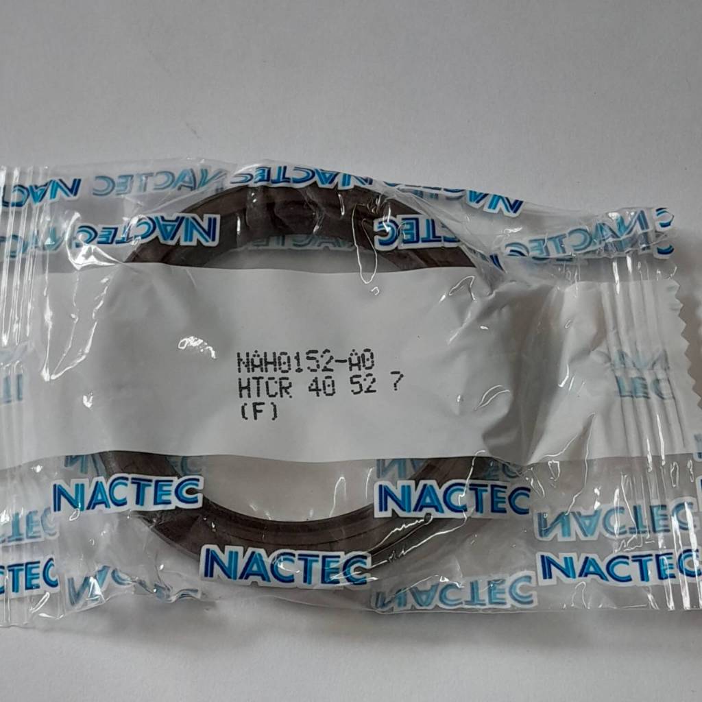 HTCR 40 52 7 ซีลคอหน้า NISSAN B13,A13